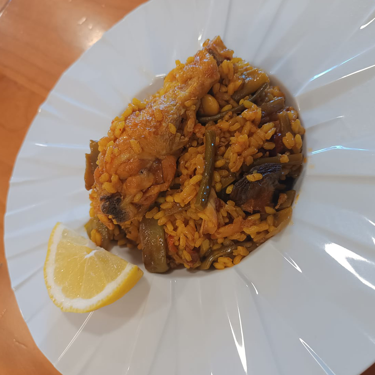 paella restaurante cerca del estadio castalia